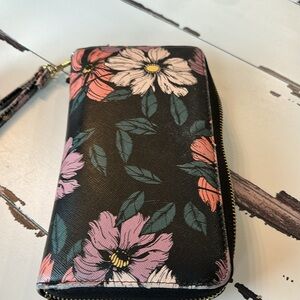 Steve Madden wrist wallet or wristlet - slight worn- still cute